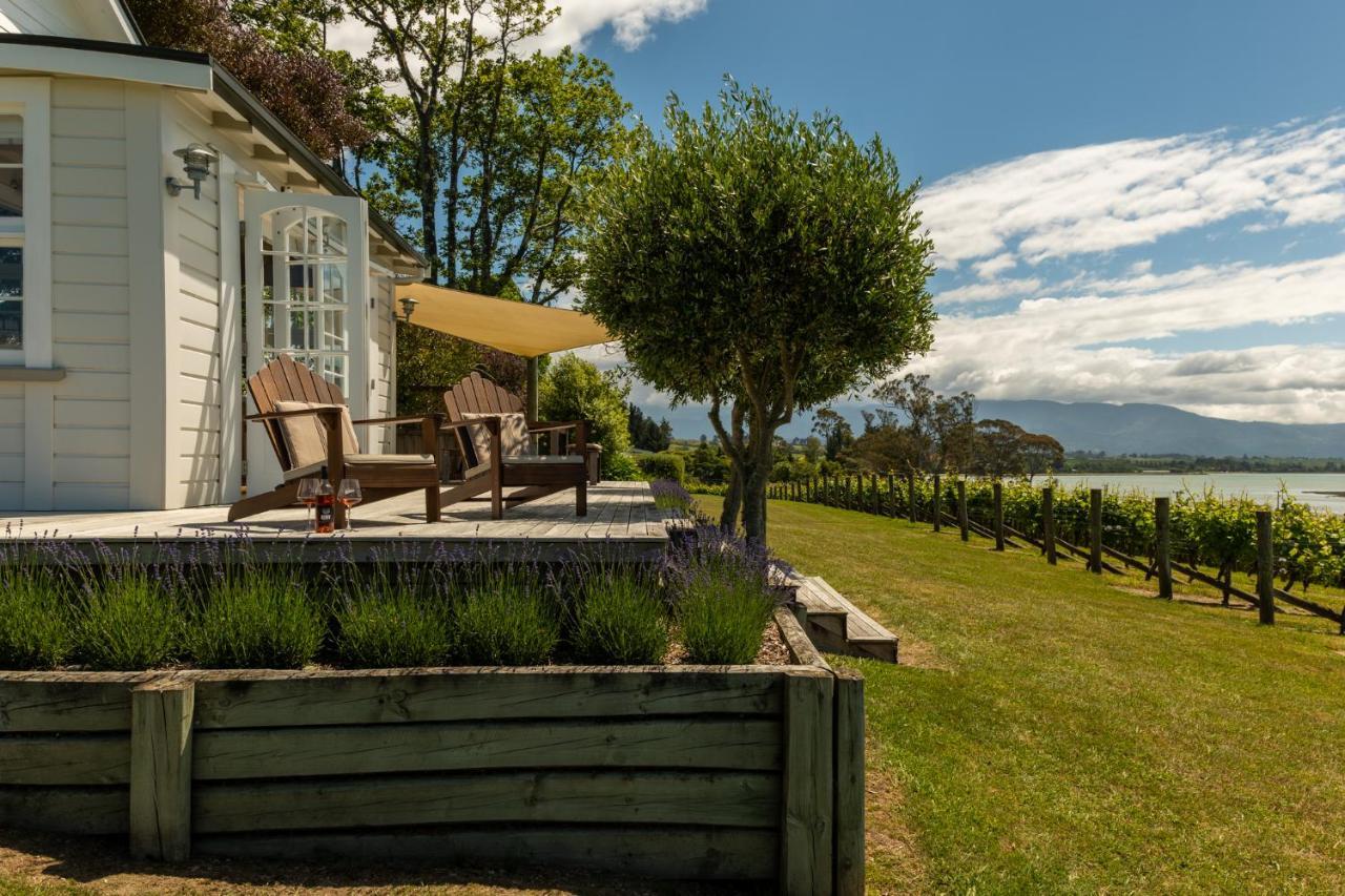 Kina Beach Cottages Tasman Экстерьер фото