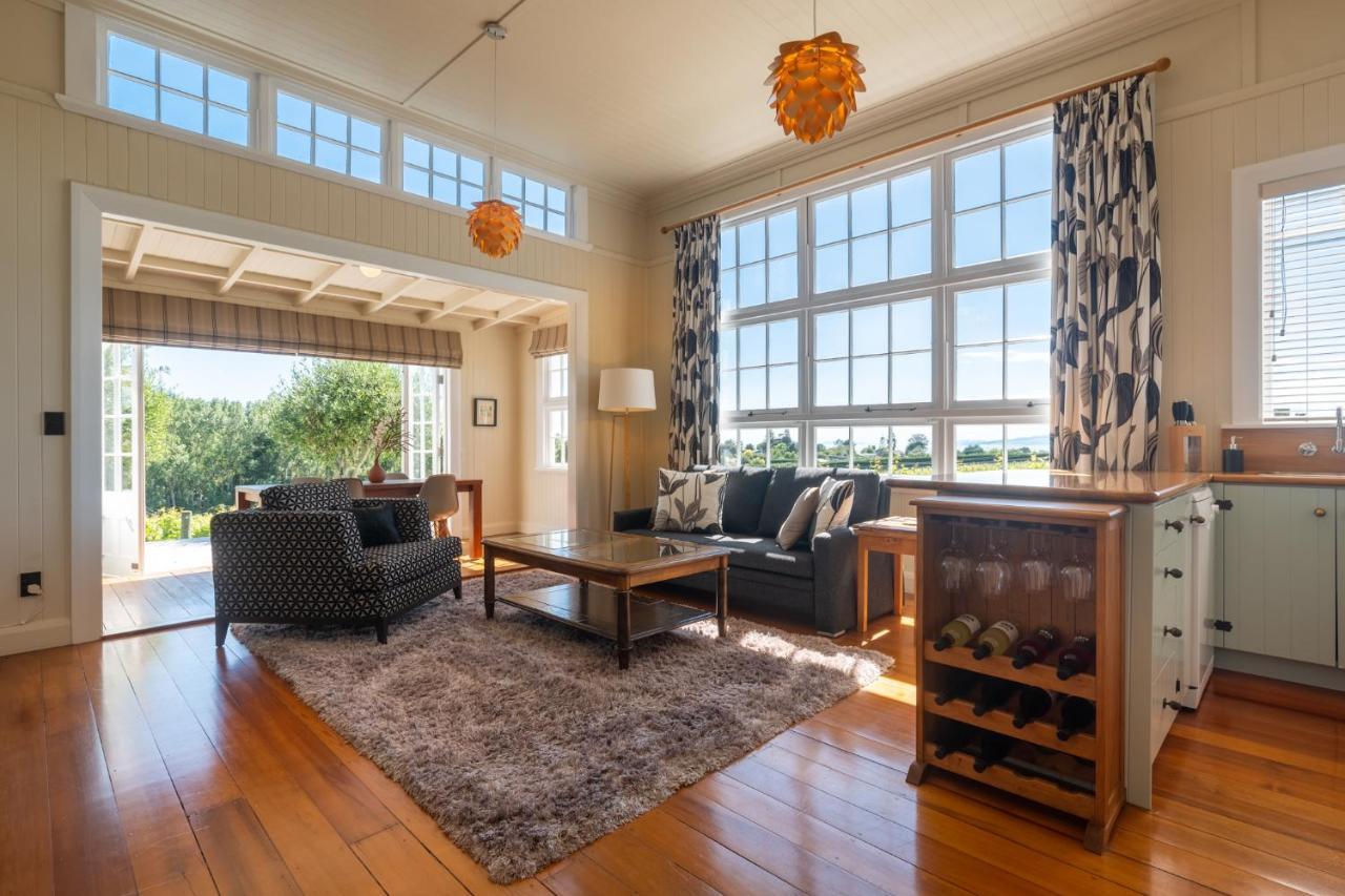 Kina Beach Cottages Tasman Экстерьер фото