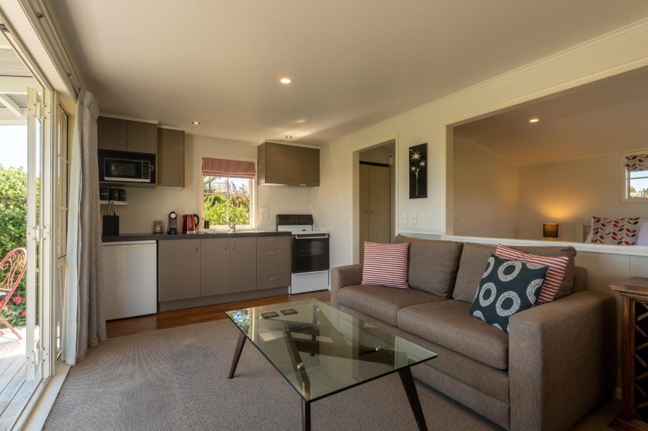Kina Beach Cottages Tasman Экстерьер фото